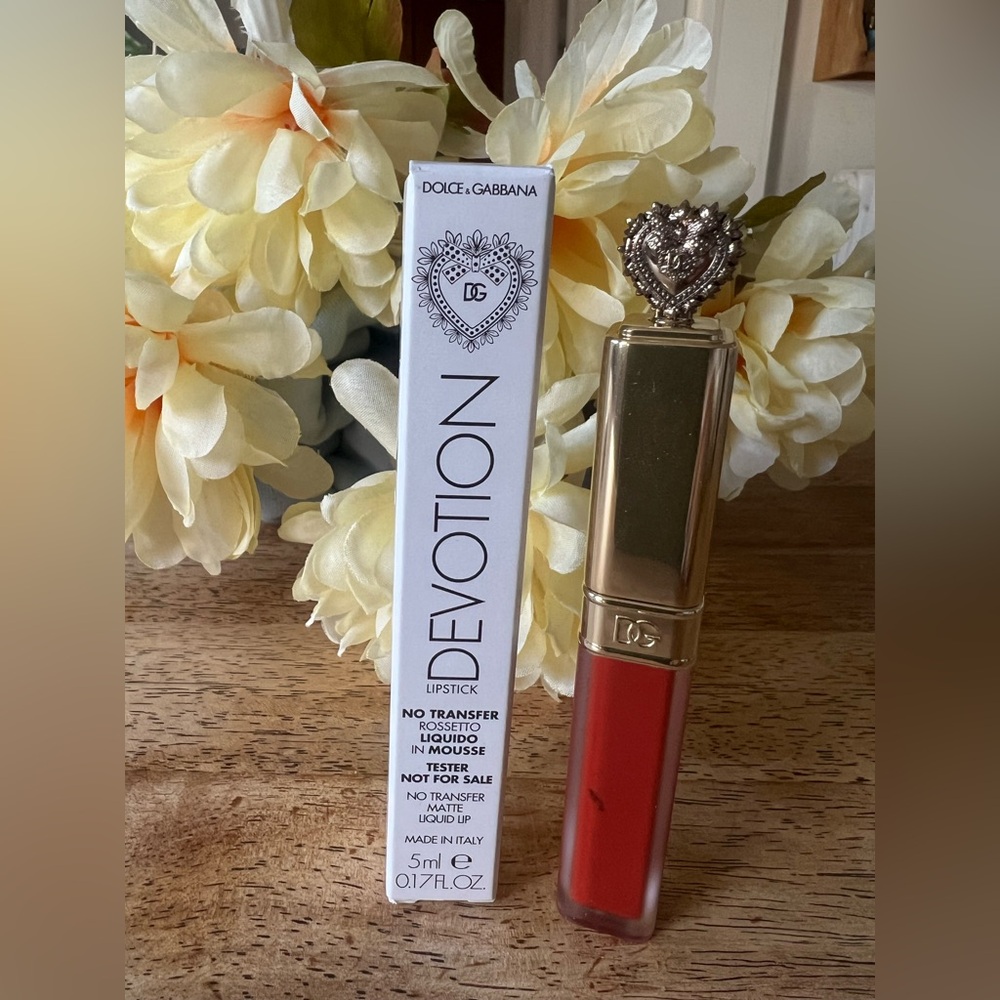 Dolce & Gabbana Devotion Lipstick - Vibrant Red